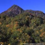 おぼこ岳　登山口渓谷