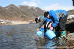 H18.03.17　関内小学校鮭放流